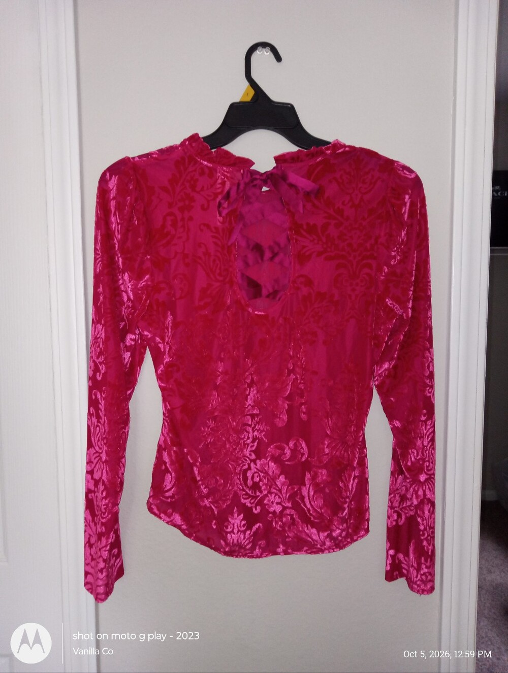 Anthropologie Sheer Velvet Burnout Top Long Sleeve Red Large - Picture 9 of 12